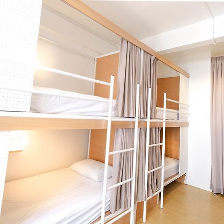Simple To Sleep Hostel Bangkok Eksteriør billede
